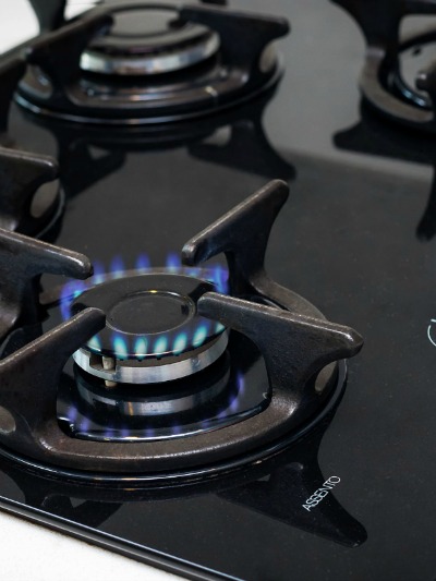 Gas stove Repairs Perth Gas stove Repairs in the Perth Region. Find a trusted and reliable tradesman who can give same day stove repairs north and south of the river.